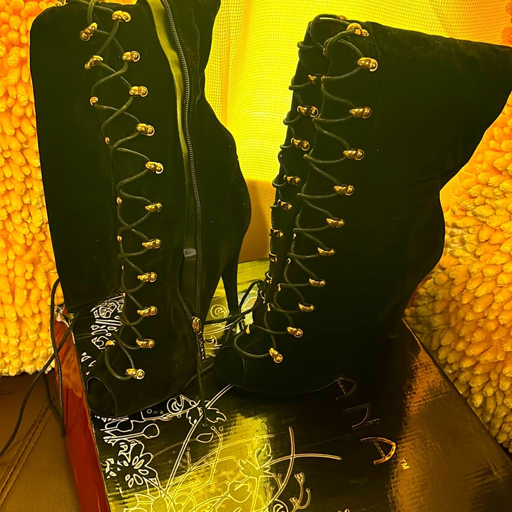 Liliana Boot
